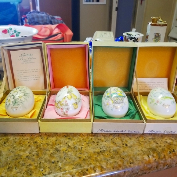 Noritake bone china Easter eggs. 72/73/74/77